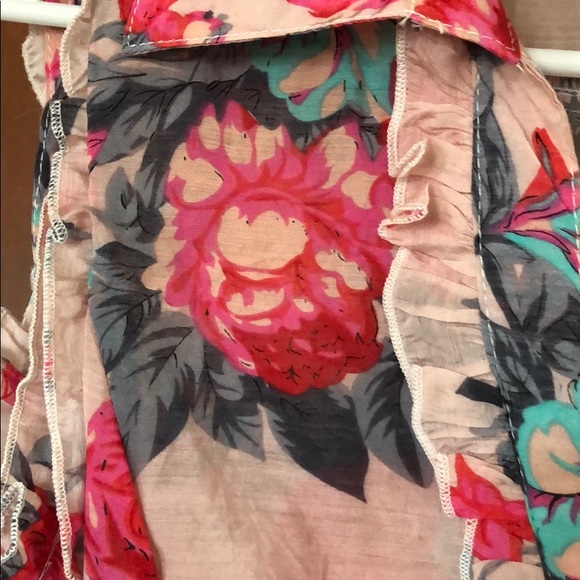 Floral blouse - Picture 4 of 4